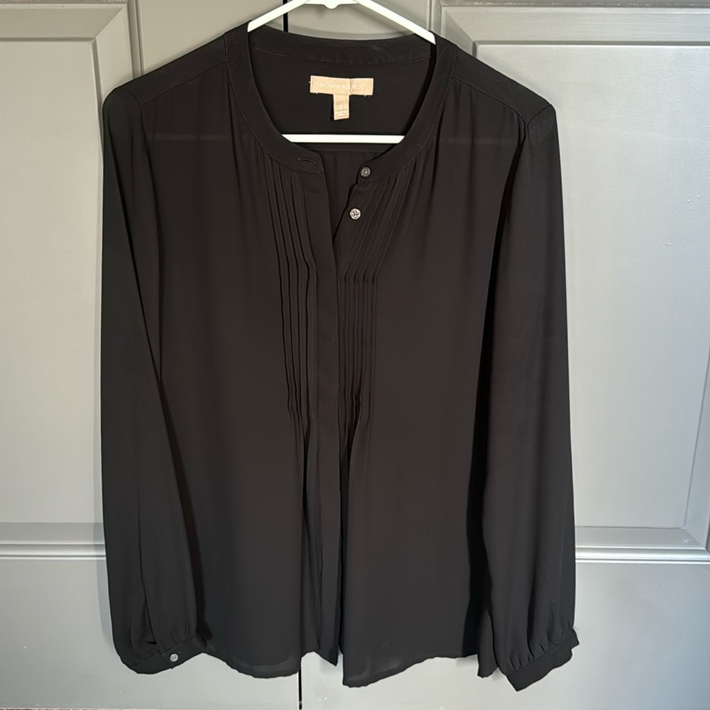 Banana Republic Pleated Front Blouse